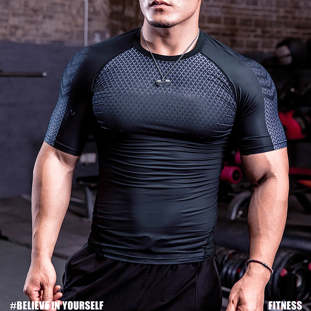 Titan spor forma erkekler spor gotik hızlı kuru sıkıştırma gömlek yaz Manga atletik gömlek Casual Tops fanila