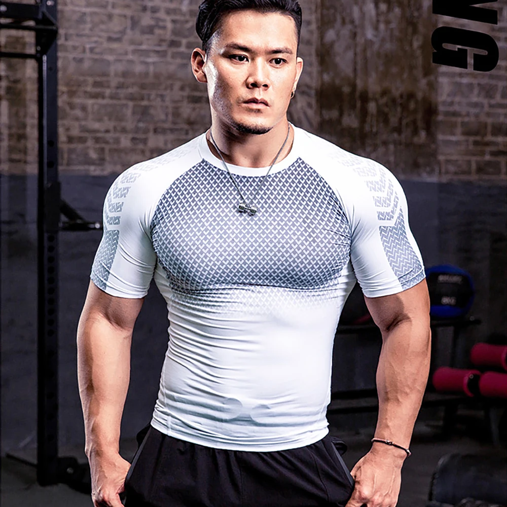 Titan spor forma erkekler spor gotik hızlı kuru sıkıştırma gömlek yaz Manga atletik gömlek Casual Tops fanila