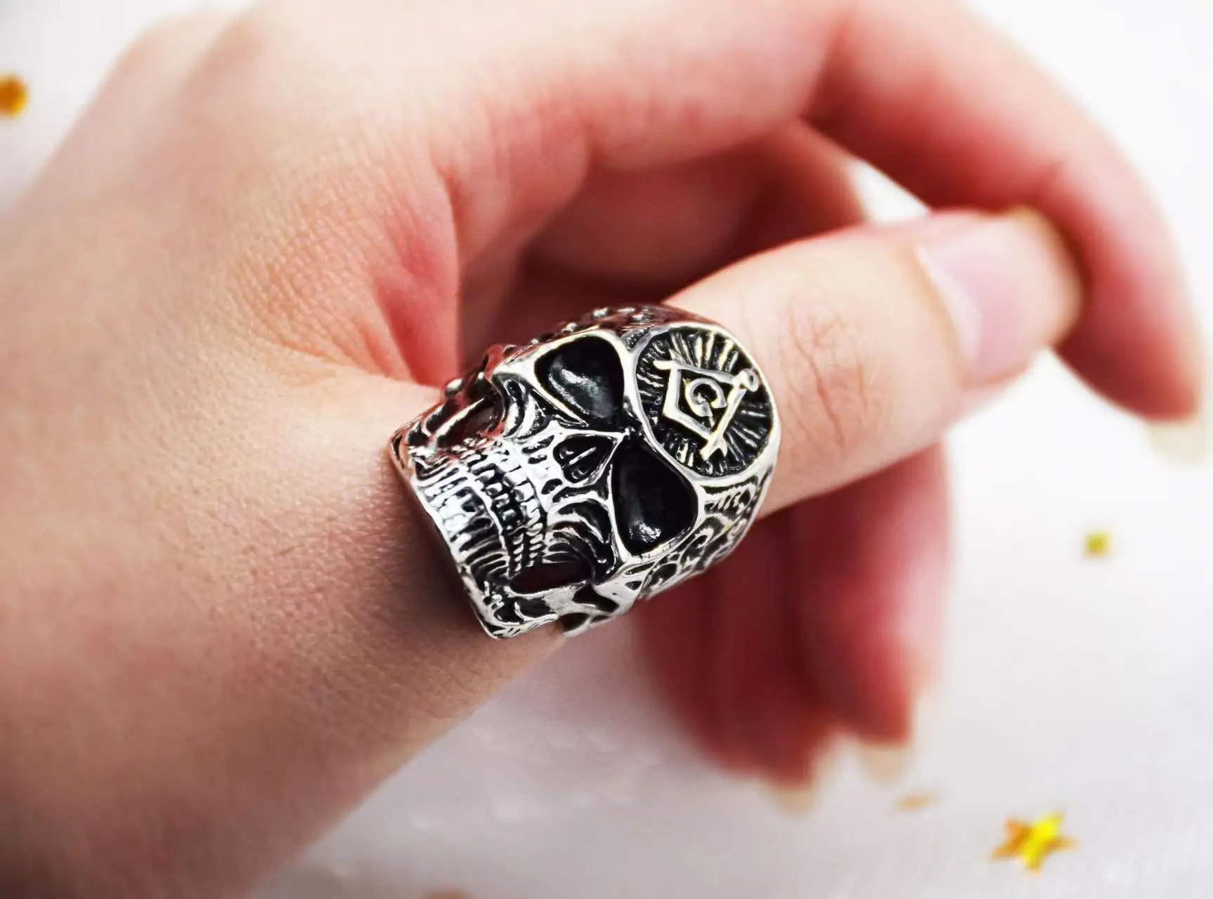 Erkekler için Vintage masonik masonluk yüzük gümüş renk paslanmaz çelik takı All-seeing göz kafatası şekilli mistisizm Punk hediye