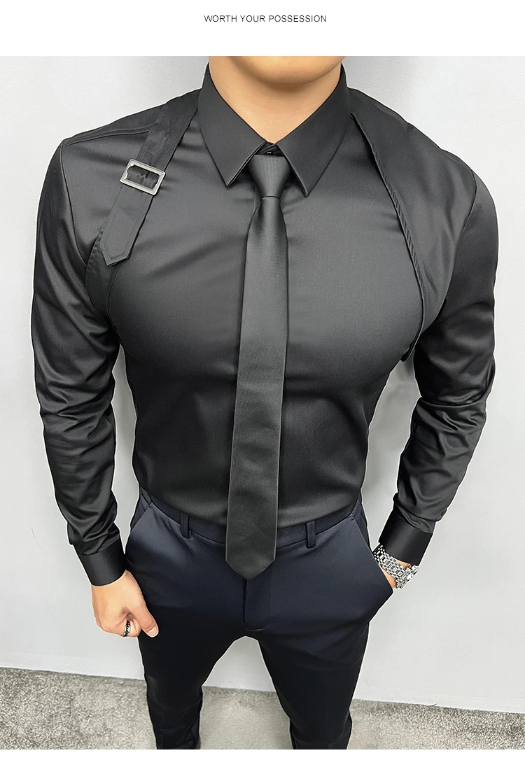 2024 Moda Omuz Askısı Ekleme Metal Düğme Tasarım Gömlek Erkekler Sosyal Smokin Elbise Gömlek Erkekler Slim Fit Uzun Kollu Gömlek