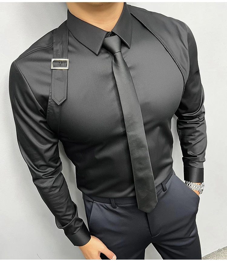 2024 Moda Omuz Askısı Ekleme Metal Düğme Tasarım Gömlek Erkekler Sosyal Smokin Elbise Gömlek Erkekler Slim Fit Uzun Kollu Gömlek