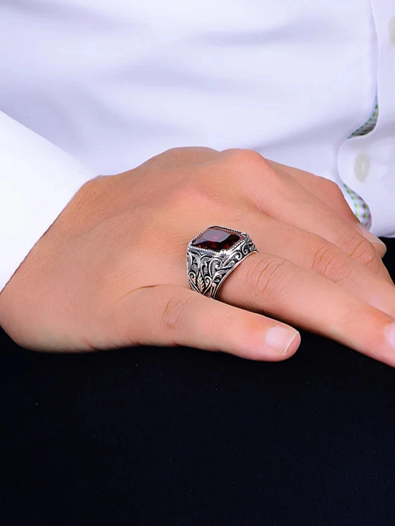 Vintage El Yapımı Türk Mühür Yüzük Erkekler Kadınlar Için Antik Gümüş Renk Oyma Yüzük Kırmızı Sarı Zirkon Kakma Punk Motor Biker