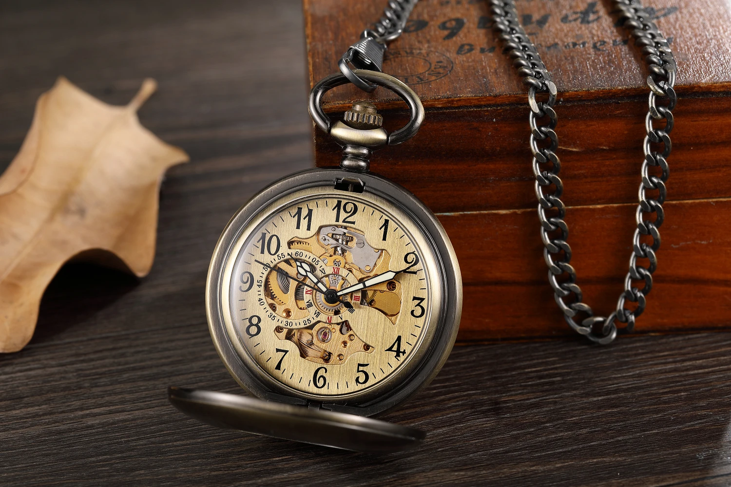 Vintage Luxury Mechanical Pocket Watch Classic Flip Cover Luminous Hollow Out Manual Winding Men Women Mechanical Pocket Watch