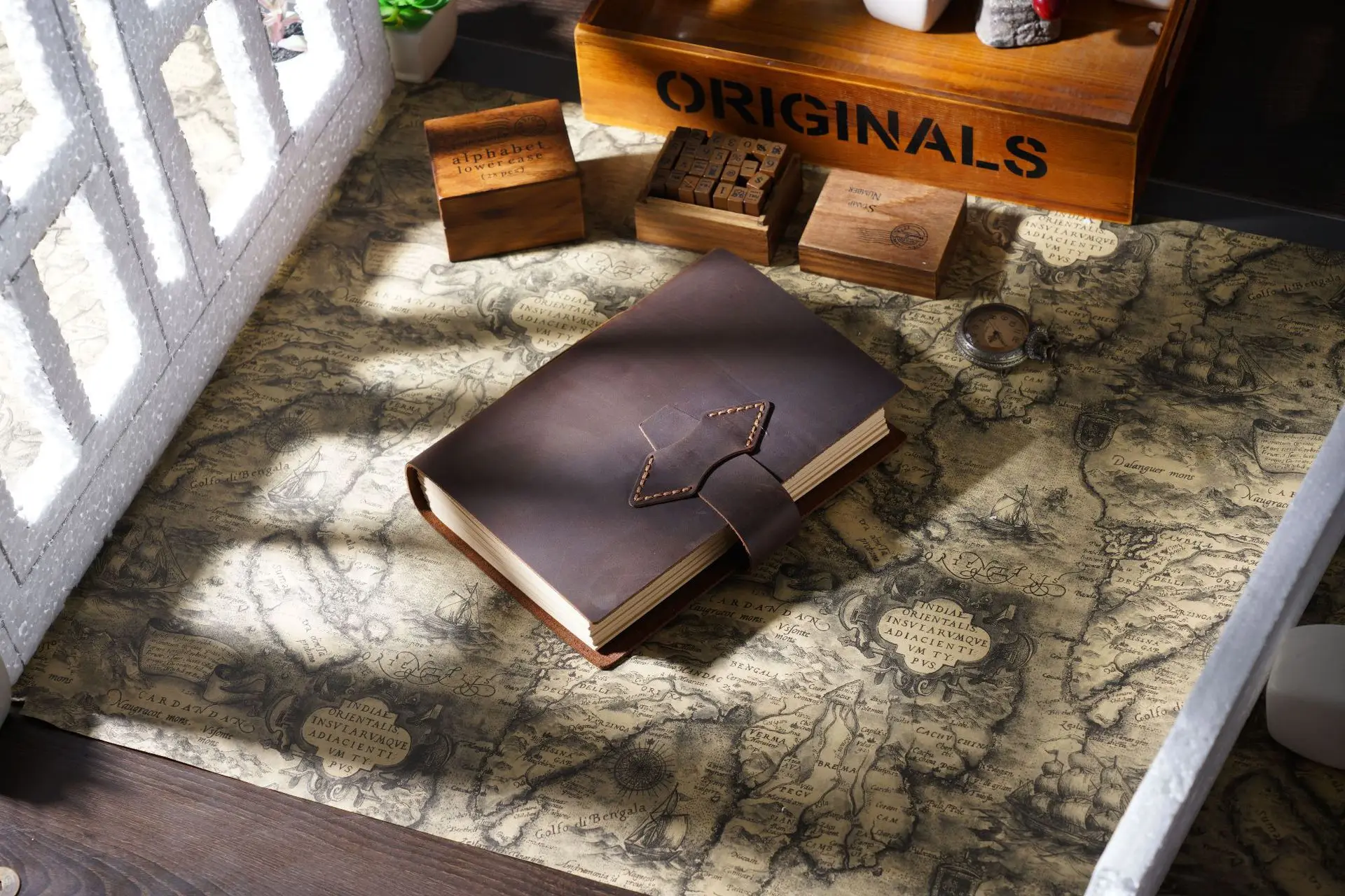 Handmade Notebook Cowhide Leather Journal Flower Cover DIY Thick Sketchbook Retro Diary Blank Kraft Paper Travel Book 400 Pages