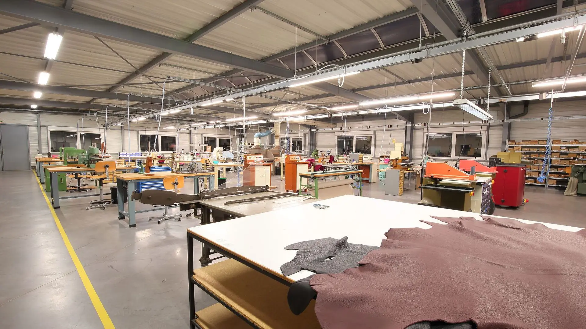 AIGUONIU Genuine Leather Sketchbook Retro Diary Thickened Notebook Classic Handmade Creative Notepad Wholesale