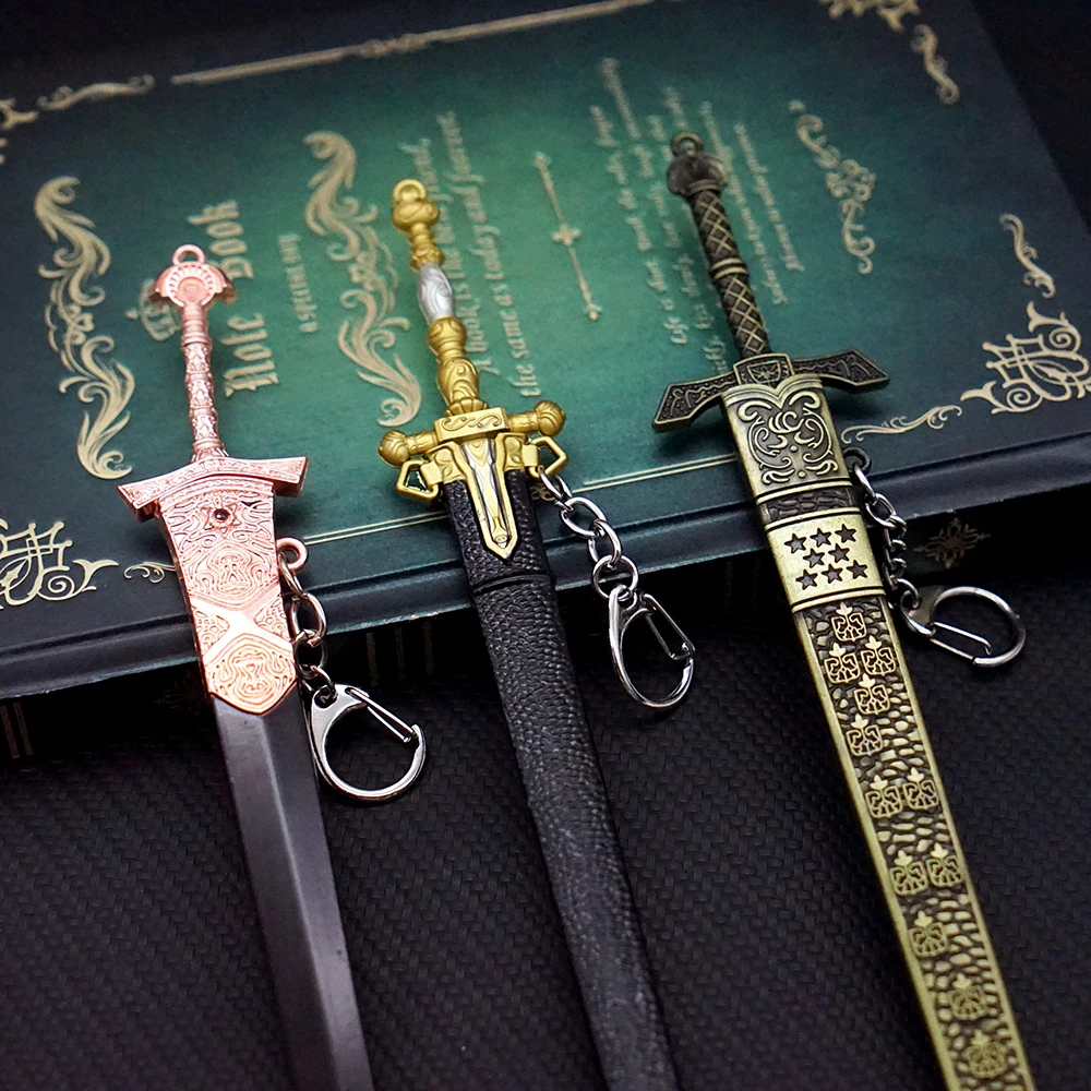 Game Keychain Sword Banished Knight's Greatsword, Royal Army Greatsword and Miquellan Knight's Sword Key Chain Men Accessories