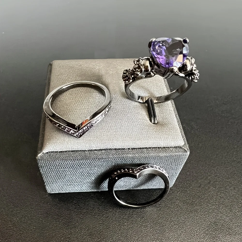 Gothic Style Rings Plated Inlaid Heart Shape Zircon Horror Skull On The Band Black / Red / Purple Just Pick One Halloween Decor