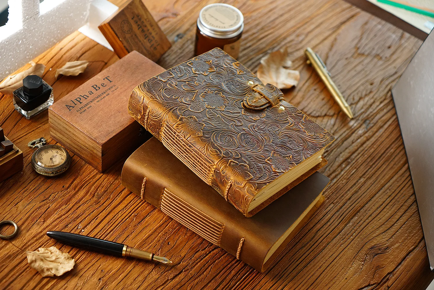 Handmade Travel Notebook Original Handmade Sketchbook Cowhide Brown Vintage Notepad Creative Notebook Diary Gift for Friends