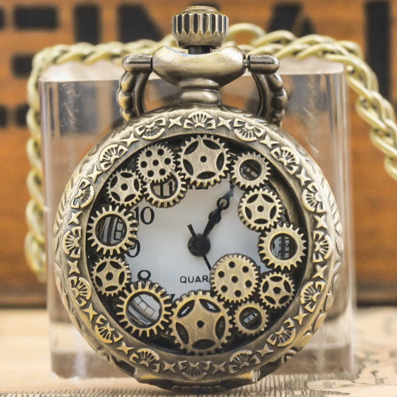 Small Vintage Bronze Steampunk Gear Carved Trumpet Quartz Pocket Watch Necklace Pendant Clock Chain Men Women Chain Gift