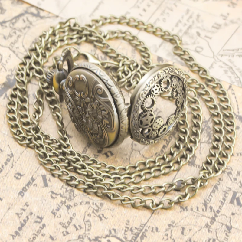 Small Vintage Bronze Steampunk Gear Carved Trumpet Quartz Pocket Watch Necklace Pendant Clock Chain Men Women Chain Gift